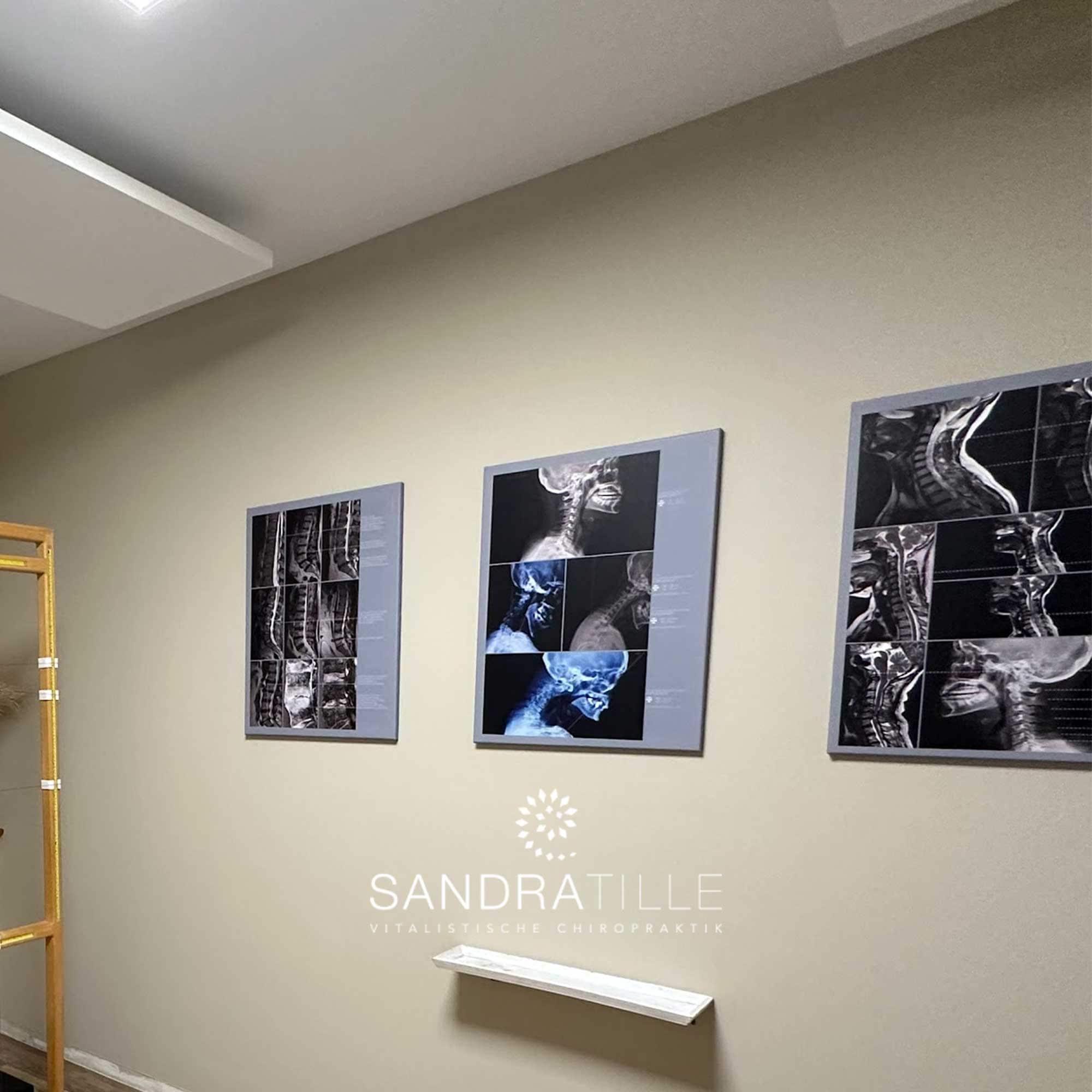 Artwork from educare.design at clinic Sandra Tille